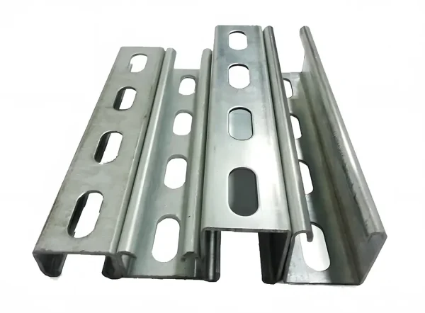 Perfil metálico ranurado para sistemas de soporte en estructuras eléctricas